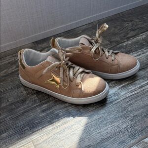 Gold Star Women's Sneakers
